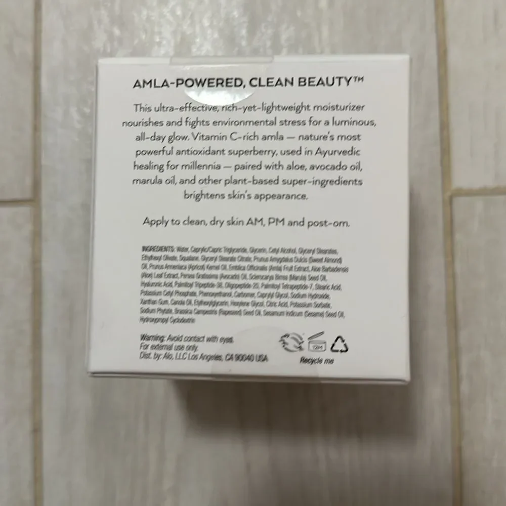 NWT alo yoga face moisturizer